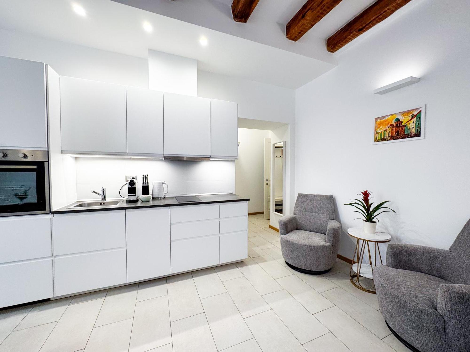 Apartments Lovro & Lena ドゥブロブニク エクステリア 写真